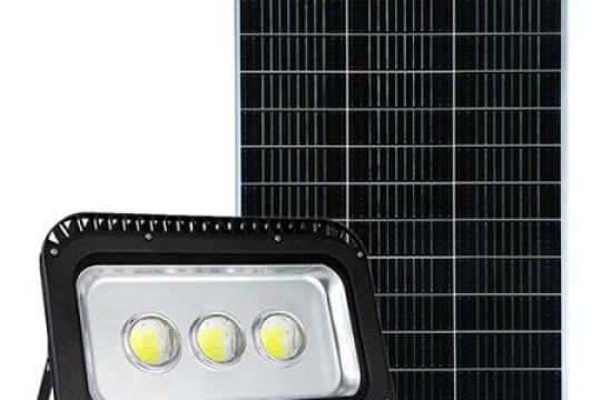 ĐÈN PHA KÍNH LÚP NĂNG LƯỢNG MẶT TRỜI SACO 3 MẮT SA-KL1200X – ĐỘ PHỦ SÁNG VƯỢT TRỘI CHO KHU VỰC RỘNG LỚN